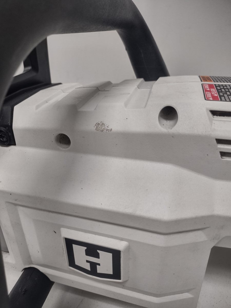 Hart Chainsaw HLCS01 14" Bar Brushless Electric Two 40v 4Ah Battery