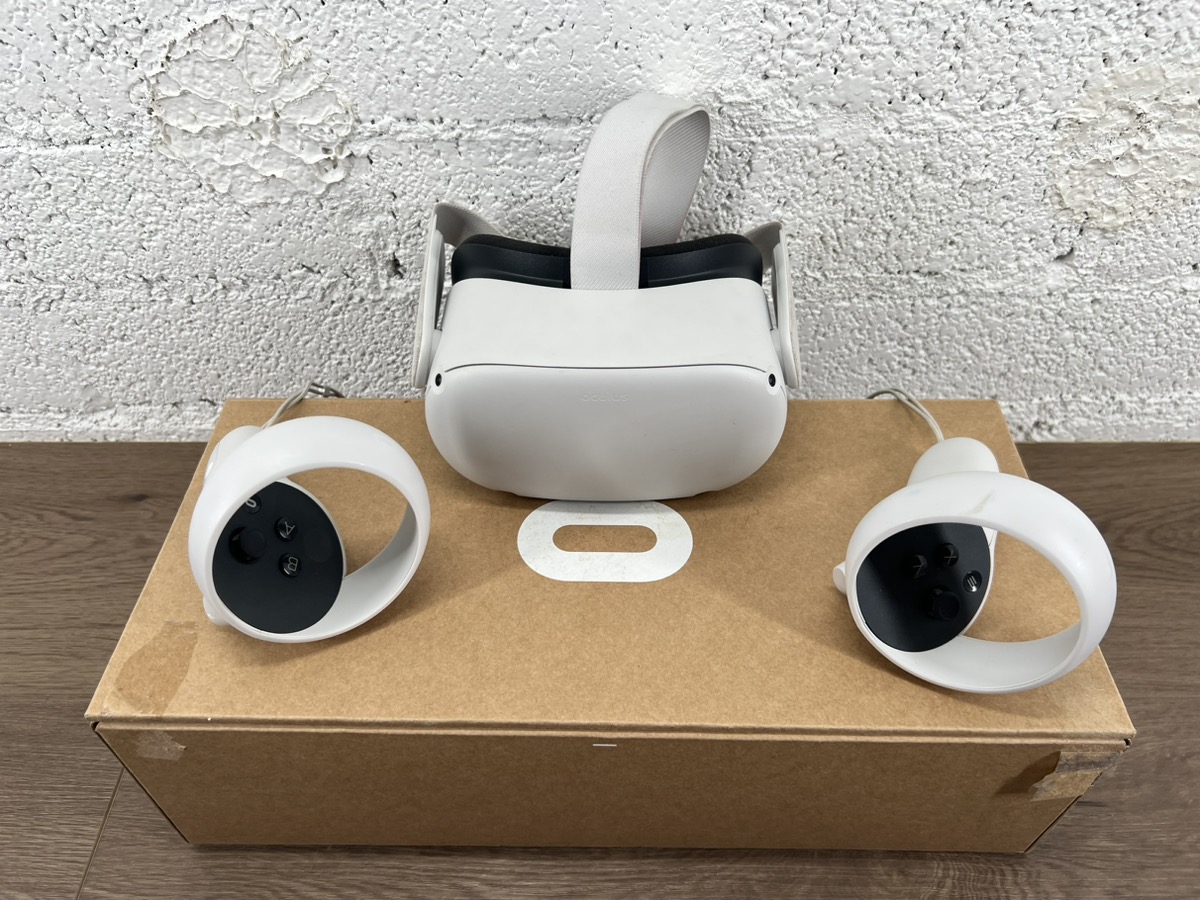 META (FACEBOOK) QUEST 2 KW49CM VR HEADSET 128GB WITH CONTROLS NO