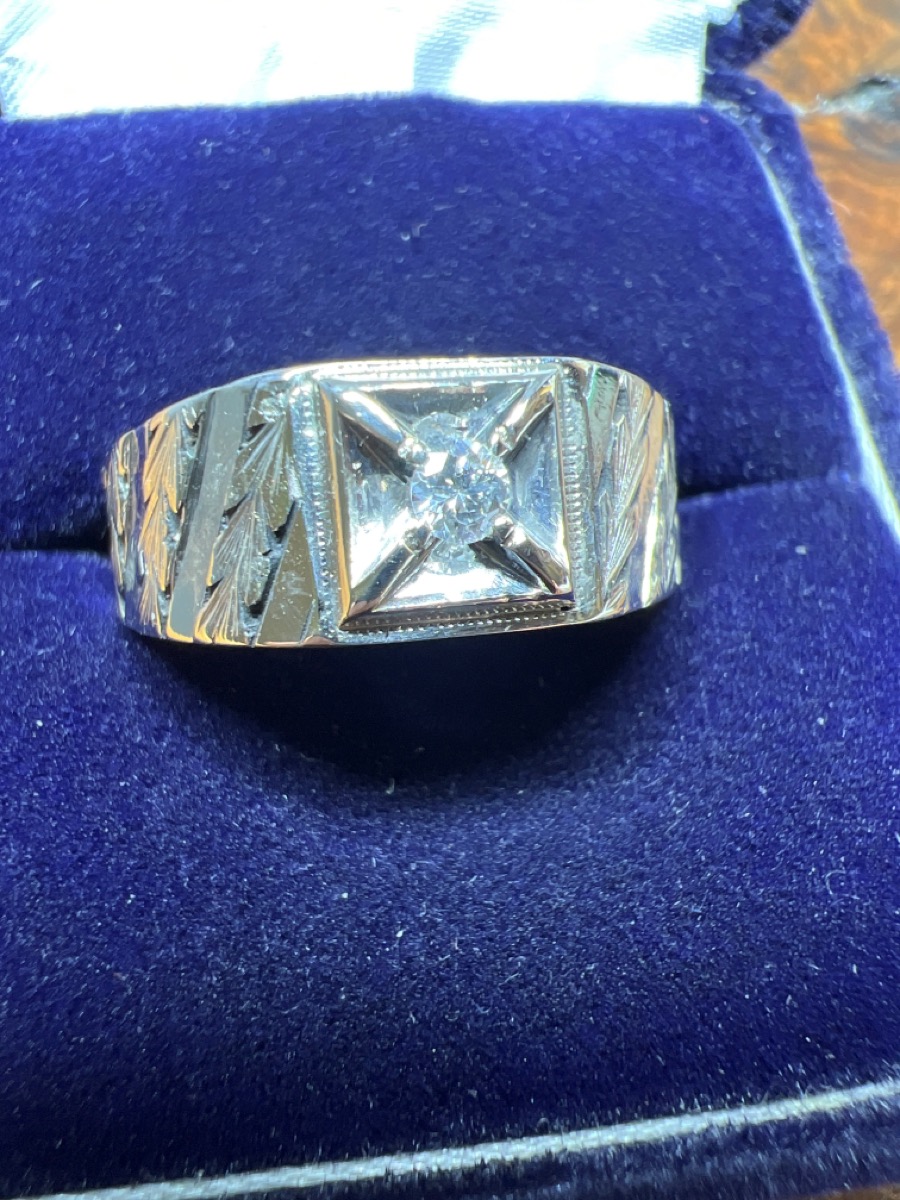 Gent's Diamond Solitaire Ring .07 CT 14K White Gold 3.6dwt Size 1