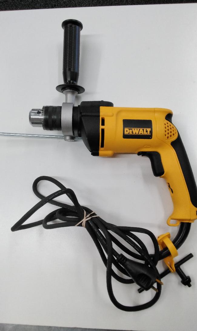 *DEWALT DW511 1/2" VSR SINGLE SPEED CORDED HAMMER DRILL Good Pawn 1