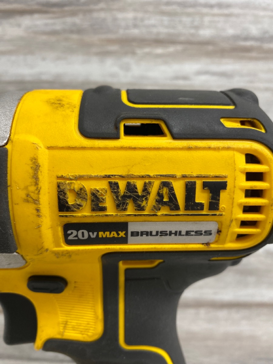 DEWALT DCF787 20V BRUSHLESS 1/4" IMPACT DRIVER (TOOL ONLY) Good Buya