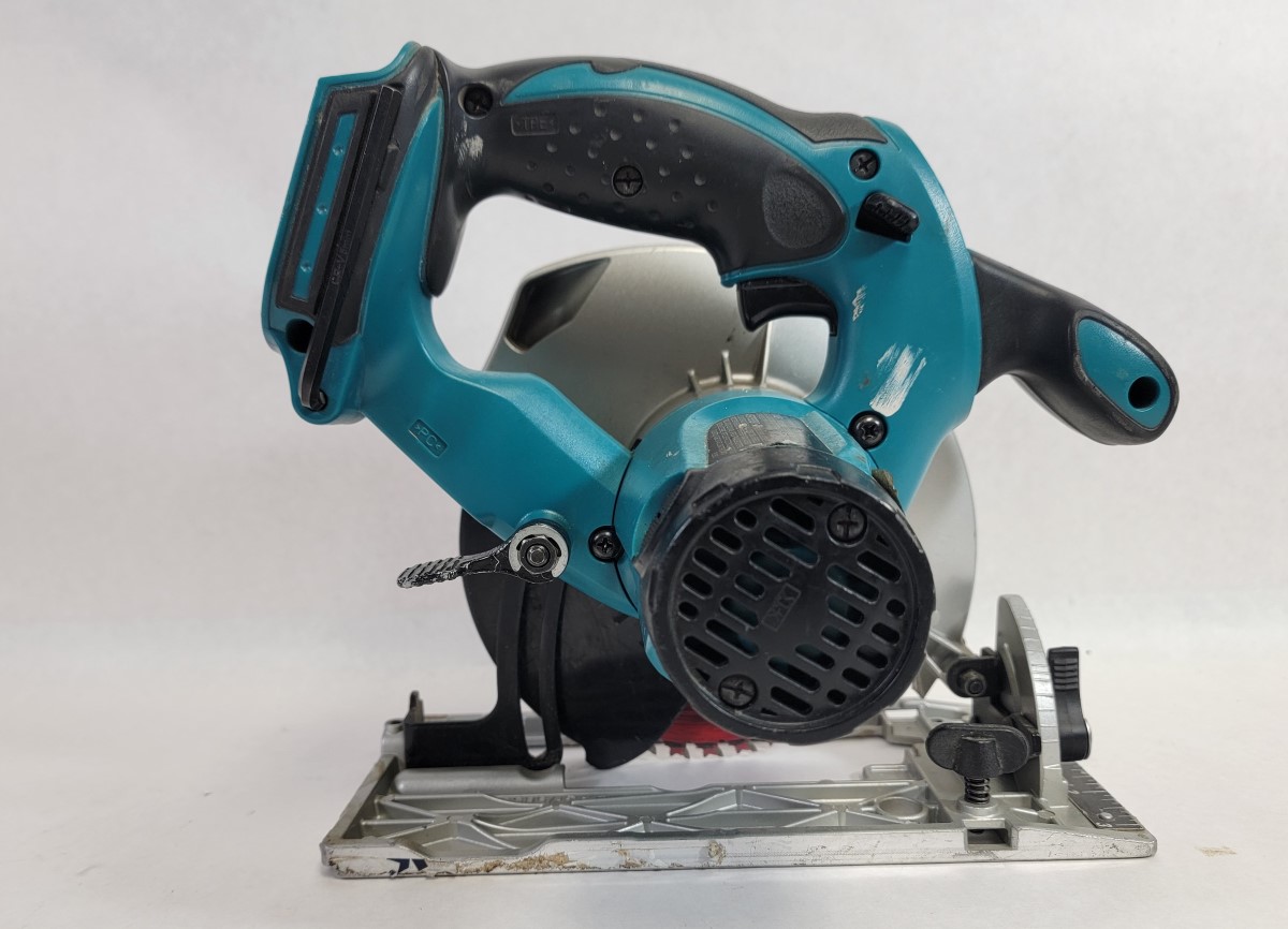 Makita BSS611 18V LXT 61/2" Cordless Circular Saw (Tool Only) Good Buya