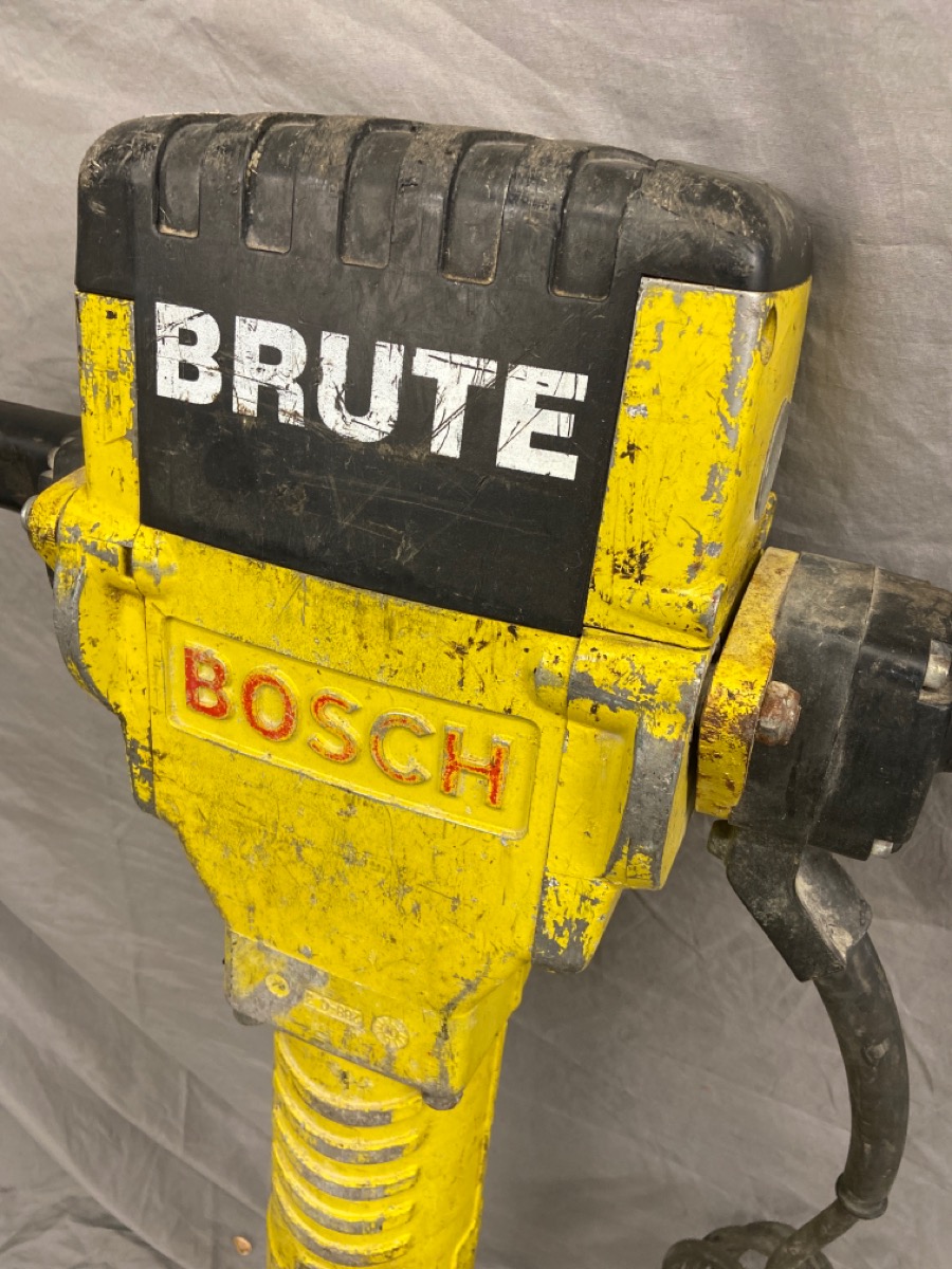 BOSCH BRUTE JACKHAMMER DEMOLITION HAMMER Very Good | Pawn 1 | Spokane | WA