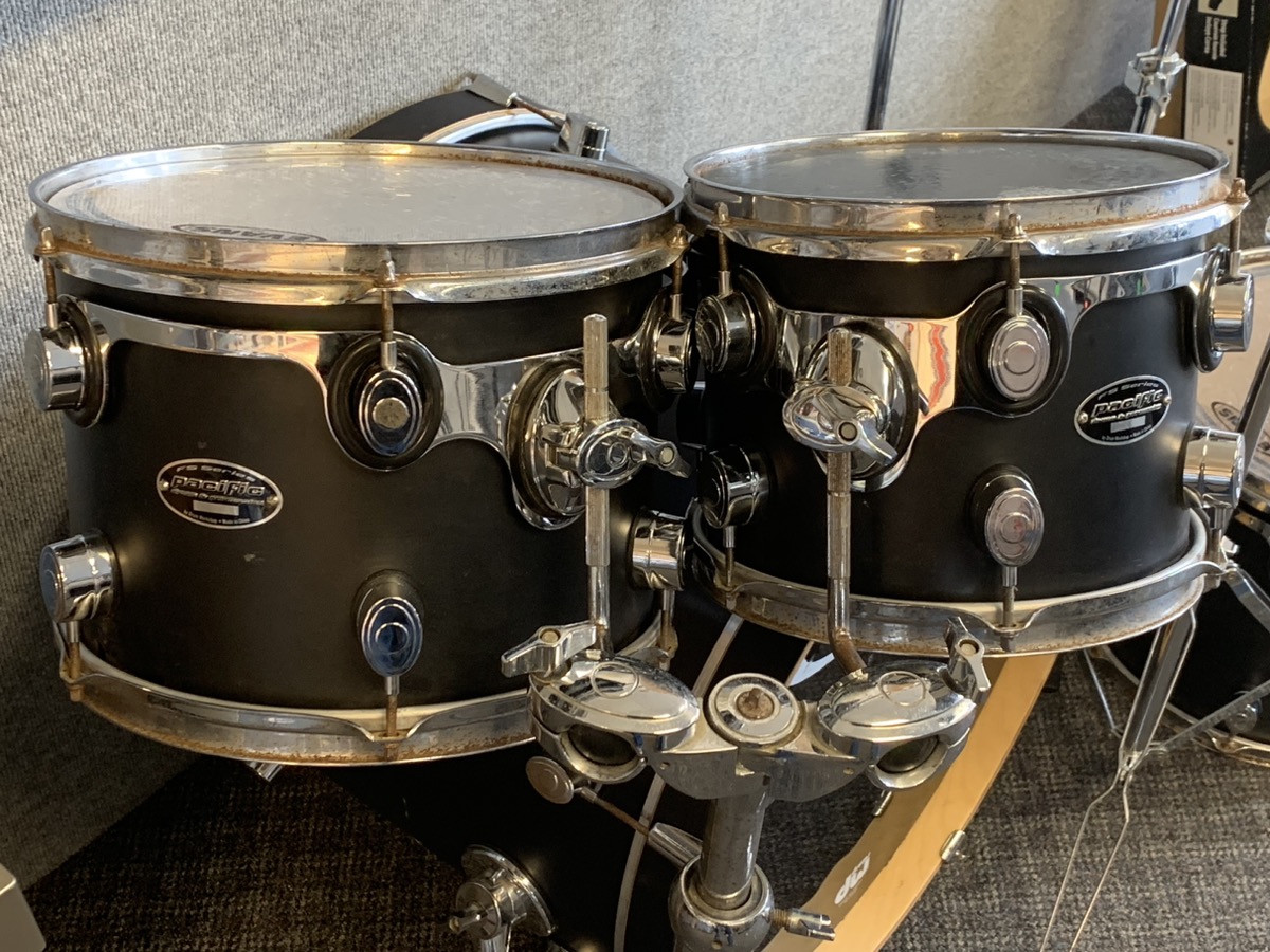 Pacific CX Series 2000's 4PC Drum Set No Hardware No Snare Very Good Buya