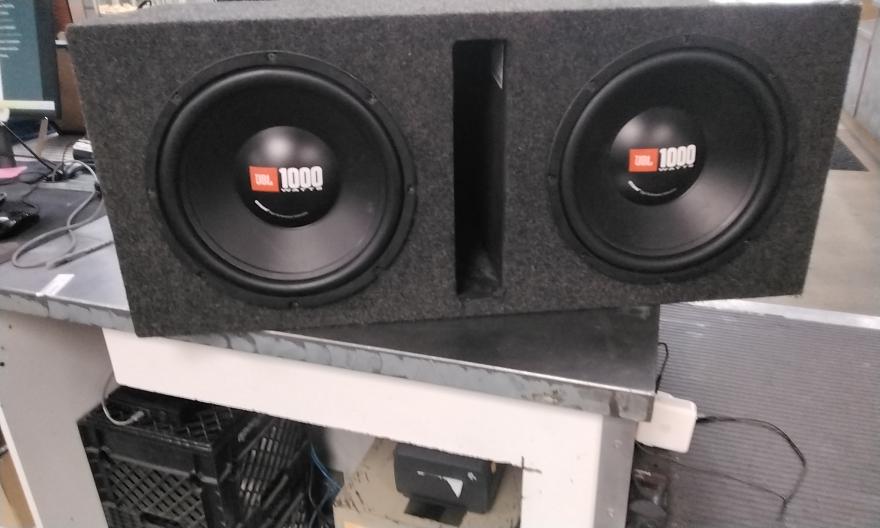 JBL GT4 SERIES 1000W Good Buya