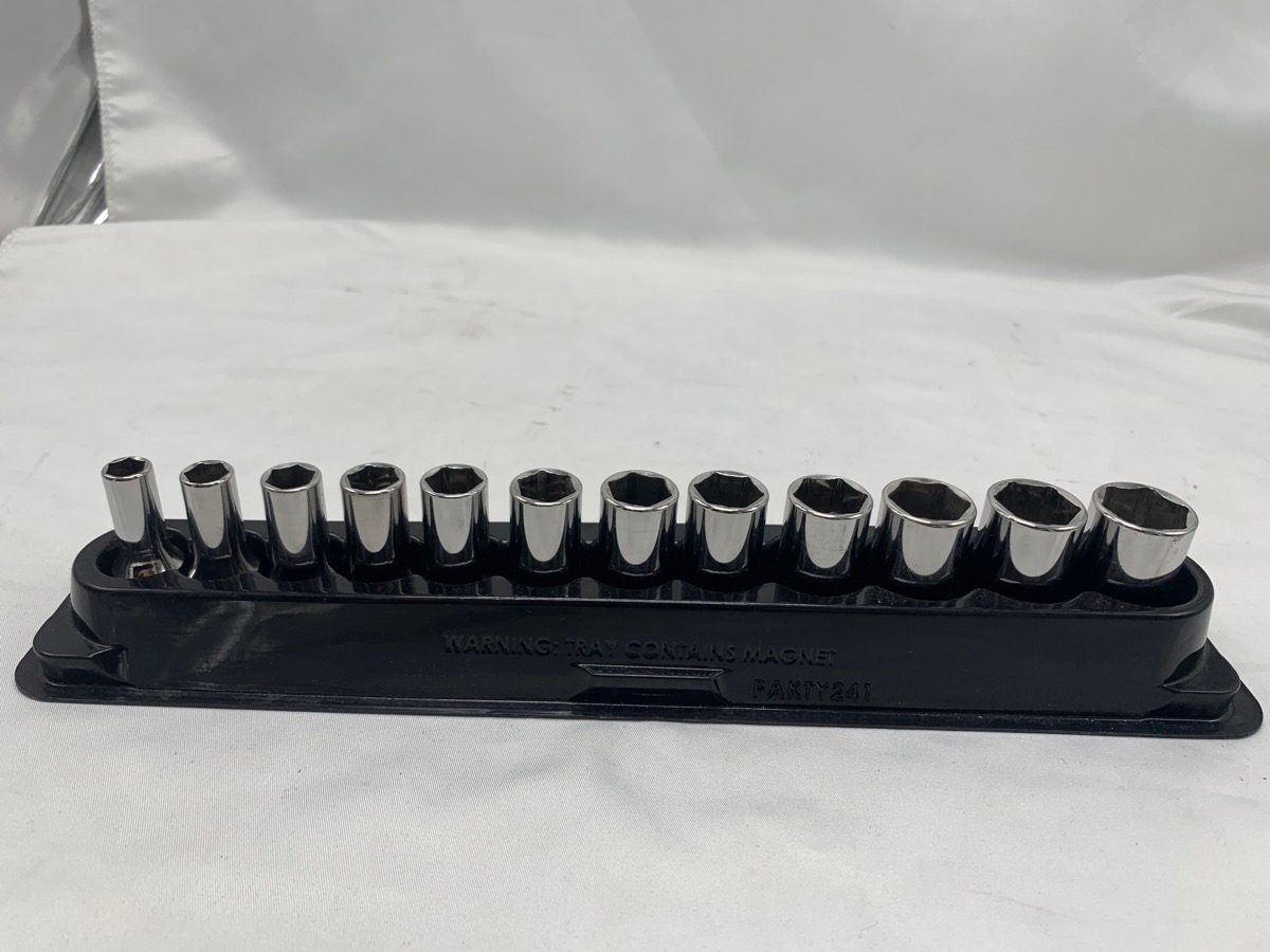SNAPON SOCKET 3/8" 12 PC. METRIC FLANK DRIVE DEEP SOCKET SET Like New