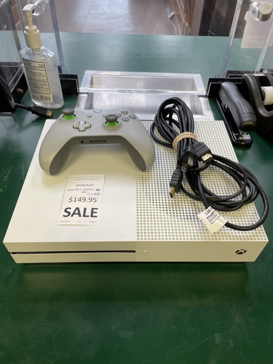 XBOX ONE S MODEL 1681 500GB ( TESTED ) Good Buya