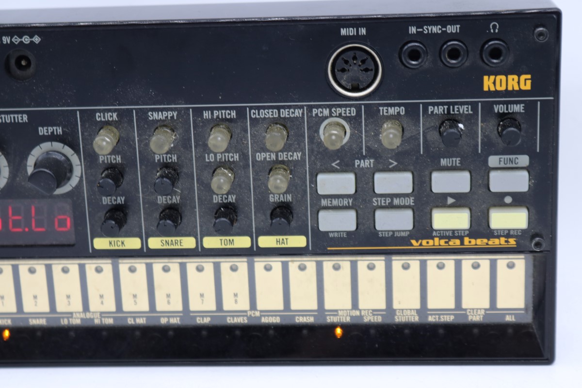 VOLCABEATS ANALOG DRUM MACHINE Good Buya