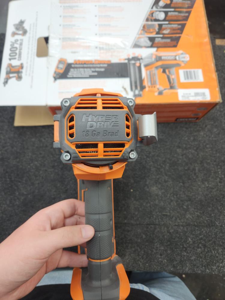 RIDGID R09890 18v 18-GAUGE CORDLESS BRUSHLESS HYPERDRIVE BRAD NAILER ...