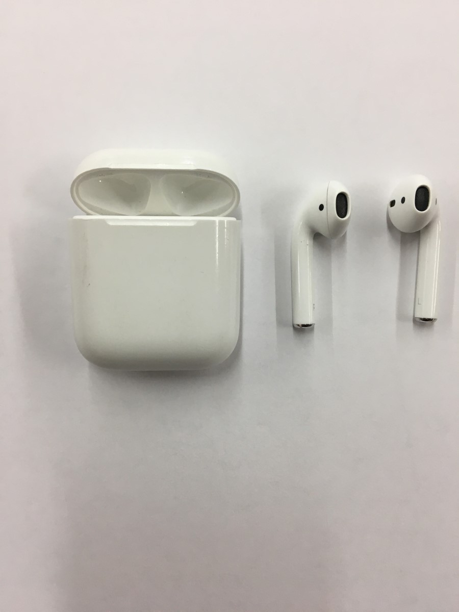 APPLE AIRPODS A2032 Good | Buya