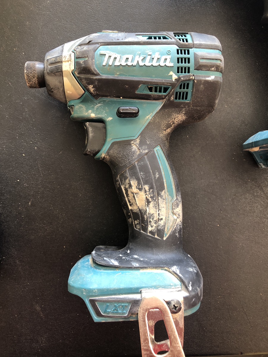 MAKITA XDT11 COMPACT DRIVER XFD10 DRILL DRIVER COMBO KIT Like New Buya