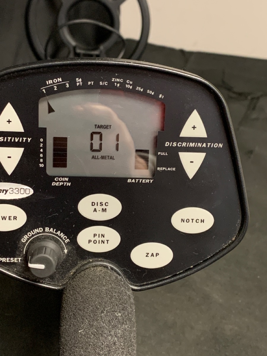 BOUNTY HUNTER METAL DETECTOR DISCOVERY 3300 Like New Buya