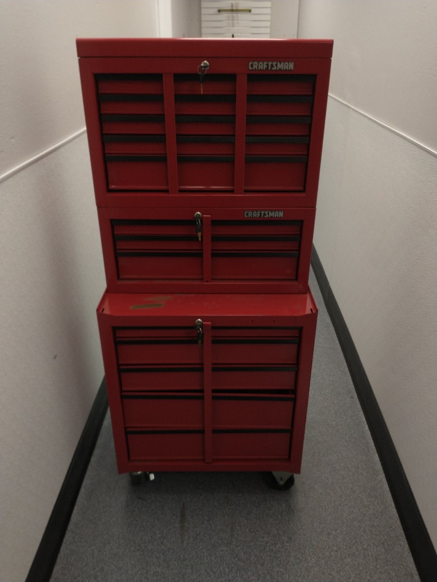 CRAFTSMAN 3TIER LOCKING TOOL CHEST WITH KEYS AND BARS Good Pawn 1