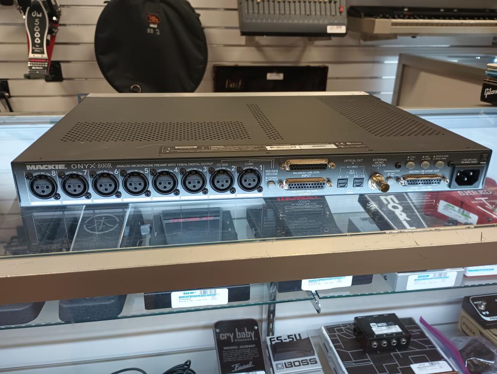 MACKIE ONYX 800R MIC PREAMP Like New Buya