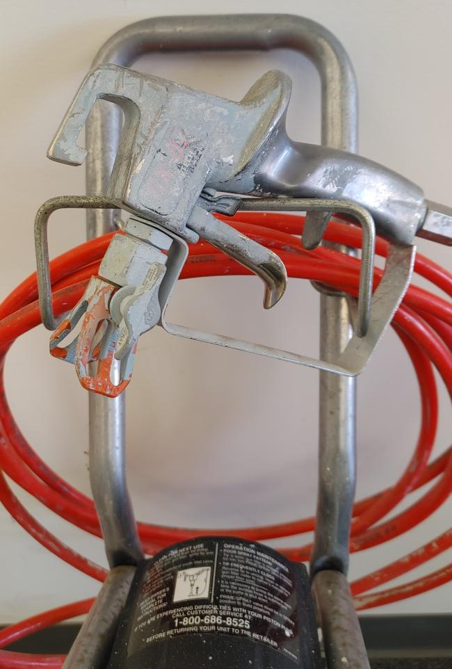 SPRAYTECH 1620 AIRLESS PAINT SPRAYER Good Buya
