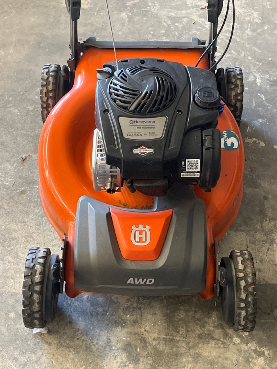 Husqvarna HU625AWD (22") 150cc All-Wheel Drive Self-Propelled Lawn