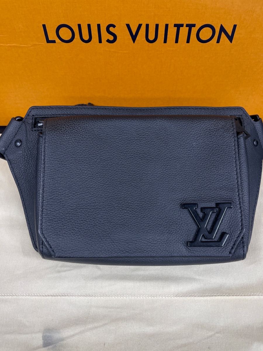 Louis Vuitton Takeoff Sling Very Good Buya 3589