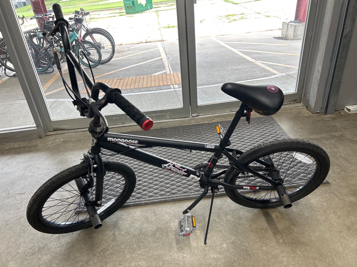 MONGOOSE BMX BIKE Very Good Buya