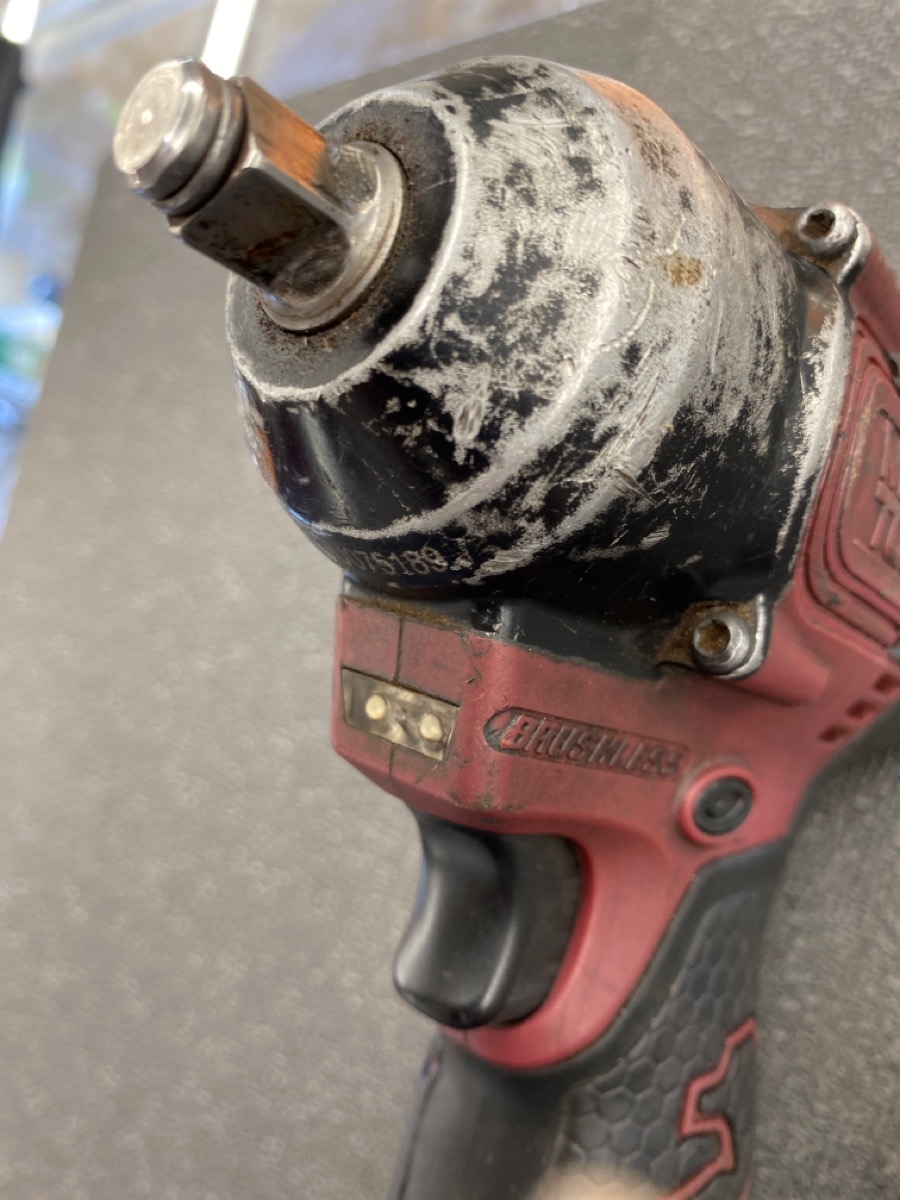 MATCO TOOLS IMPACT WRENCH & DRIVER MCL1638HPIW 1 BATTERY, NO CHARGER