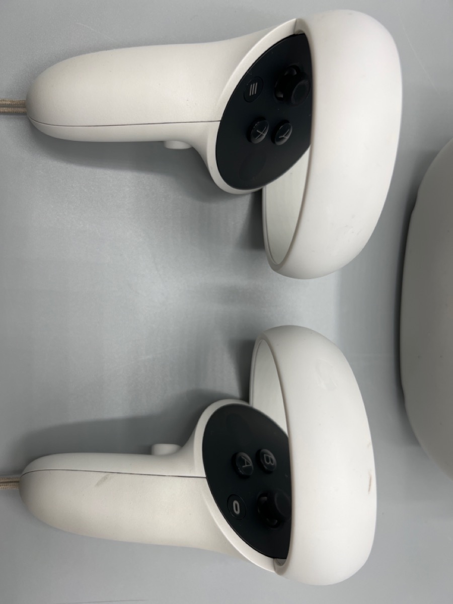 META (FACEBOOK) QUEST 2 KW49CM Like New Buya