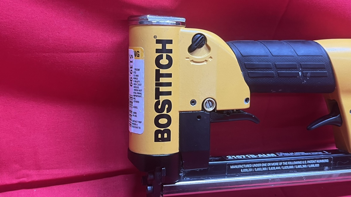 Bostitch 21671BALM 5/32"9/16" Long Magazine Auto Fire Stapler Very