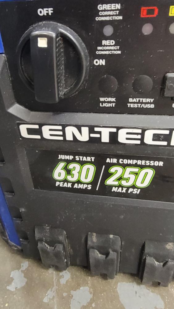 cen tech 630 peak amp portable jump starter