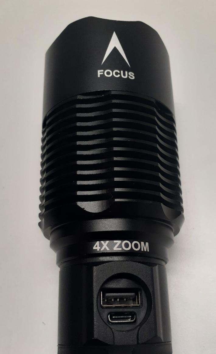 QUANTUM LIGHTING FLASHLIGHT Like New Buya