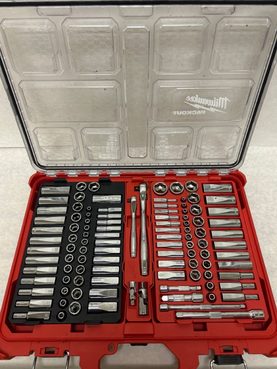 Milwaukee 48-22-9486 1/4"-3/8” Ratchet Socket Set W/PACKOUT Case ...