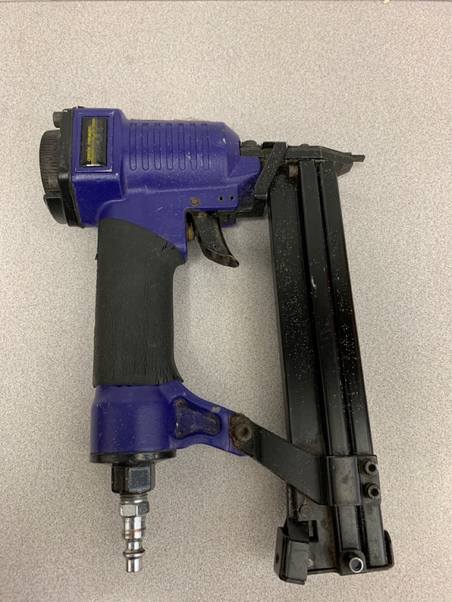 CENTRAL PNEUMATIC BRAD NAILER Good Capitol City Pawn & Jewelry Topeka KS