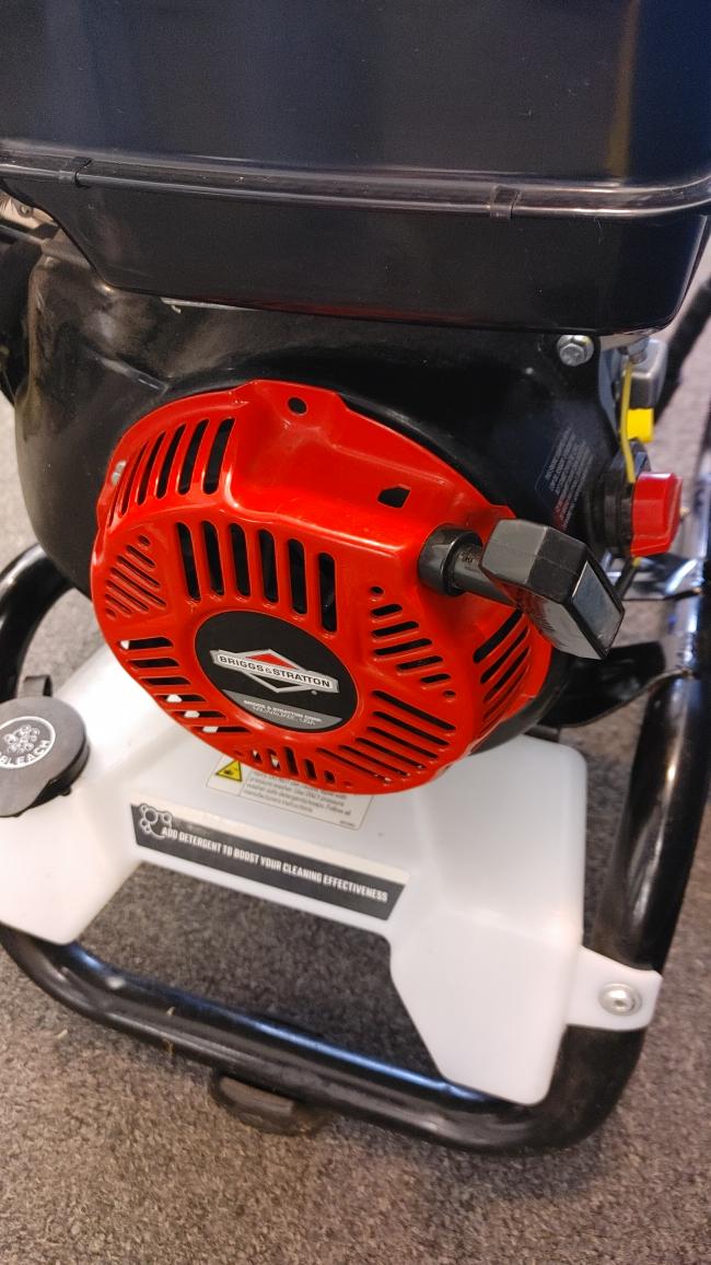 CRAFTSMAN CMXGWAS020790 3000 PSI 2.3Gallon Cold Water Gas Pressure
