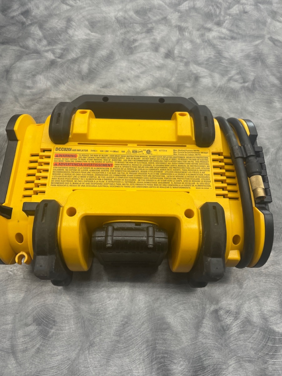 DEWALT 20V PORTABLE AIR TANK MODEL DCC0201 Very Good Axel's