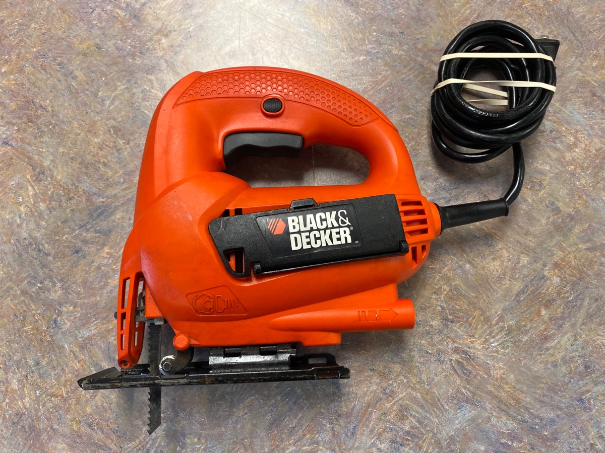 BLACK & DECKER JS515 Very Good Buya