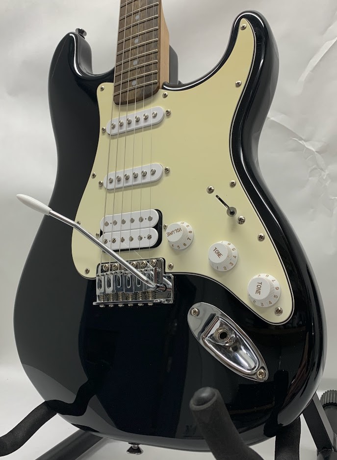 Fender Starcaster Beginners Guitar Kit Good Buya