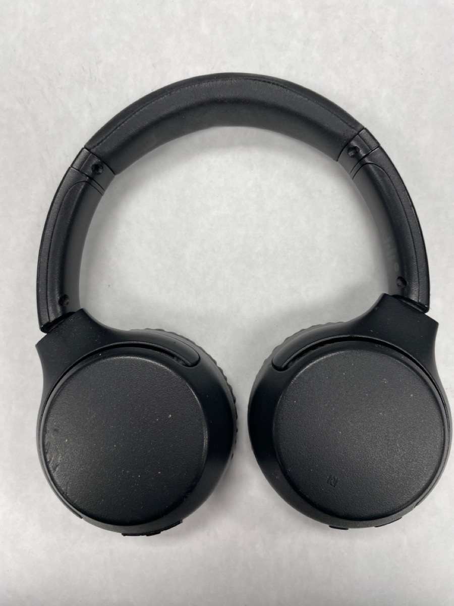 Sony Wh-xb700   Wireless Headphones Like New 