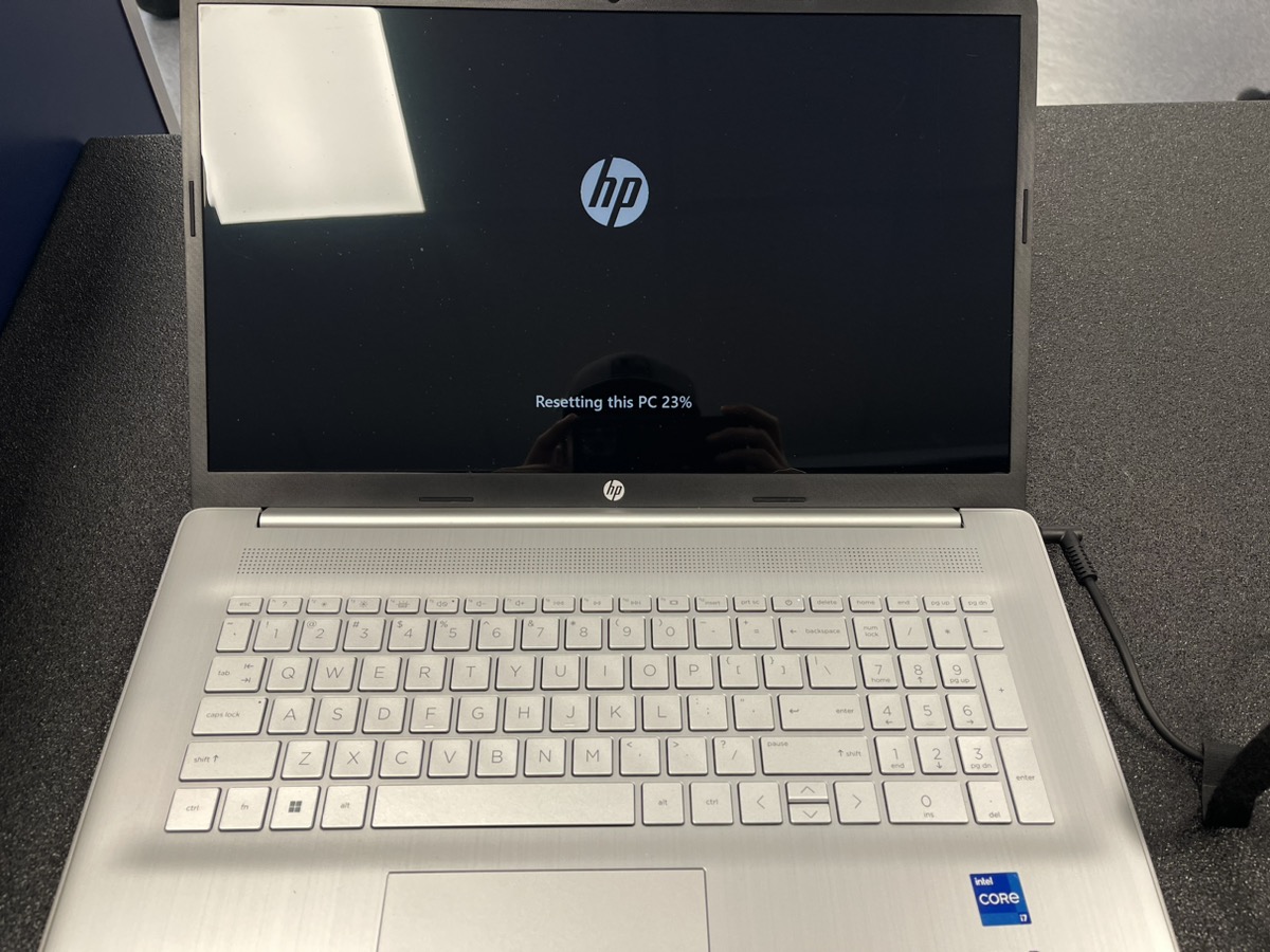 Hp Ax201ngw 14 Notebook With Case Like New Buya 9142