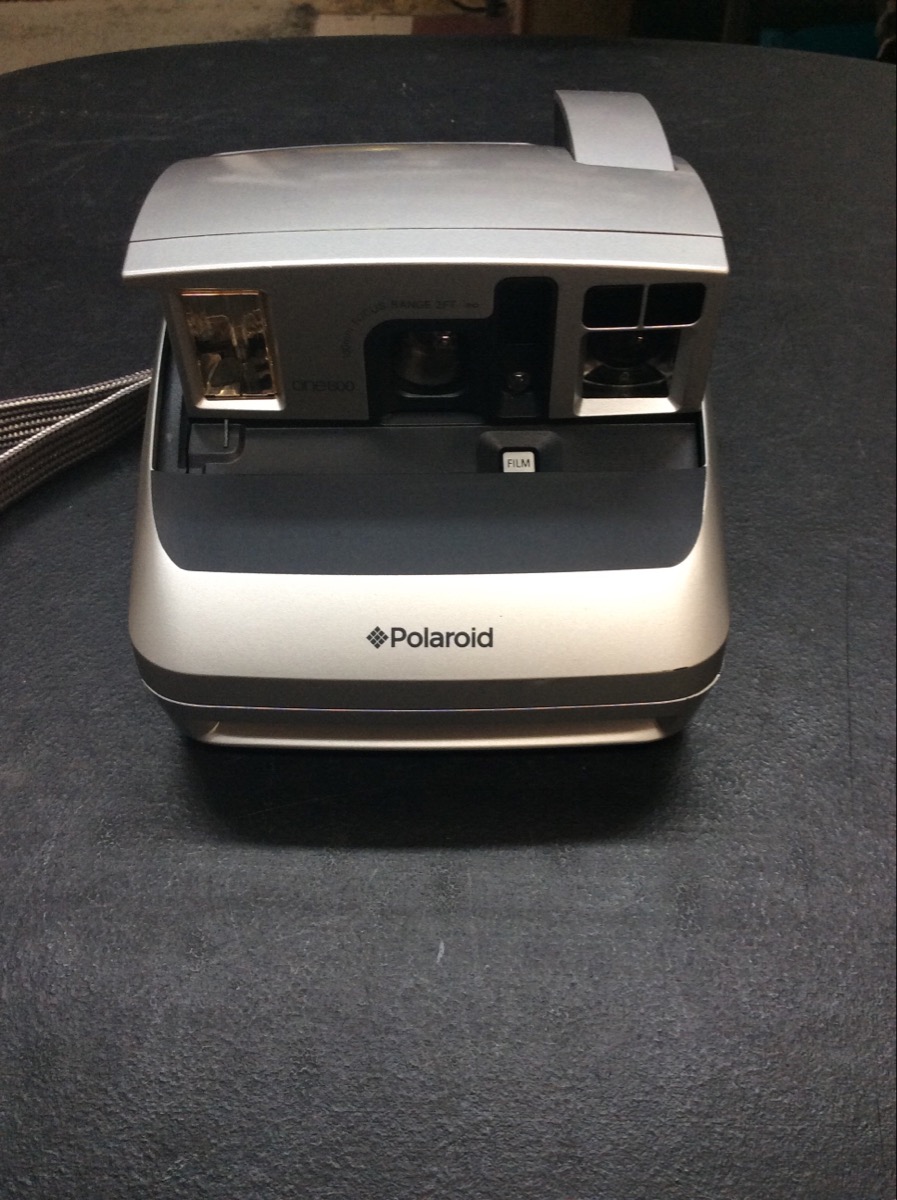 POLAROID ONE600 CLASSIC INSTANT CAMERA Good Buya