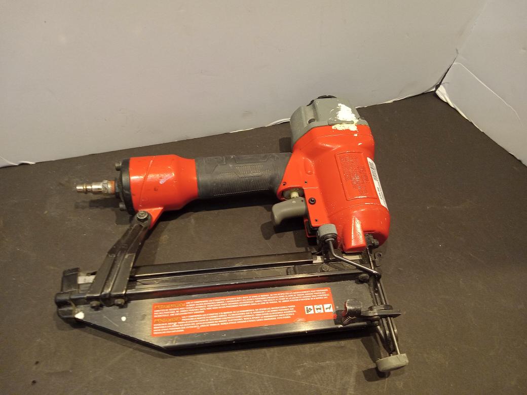 CRAFTSMAN CMPFN16SB Very Good HFO