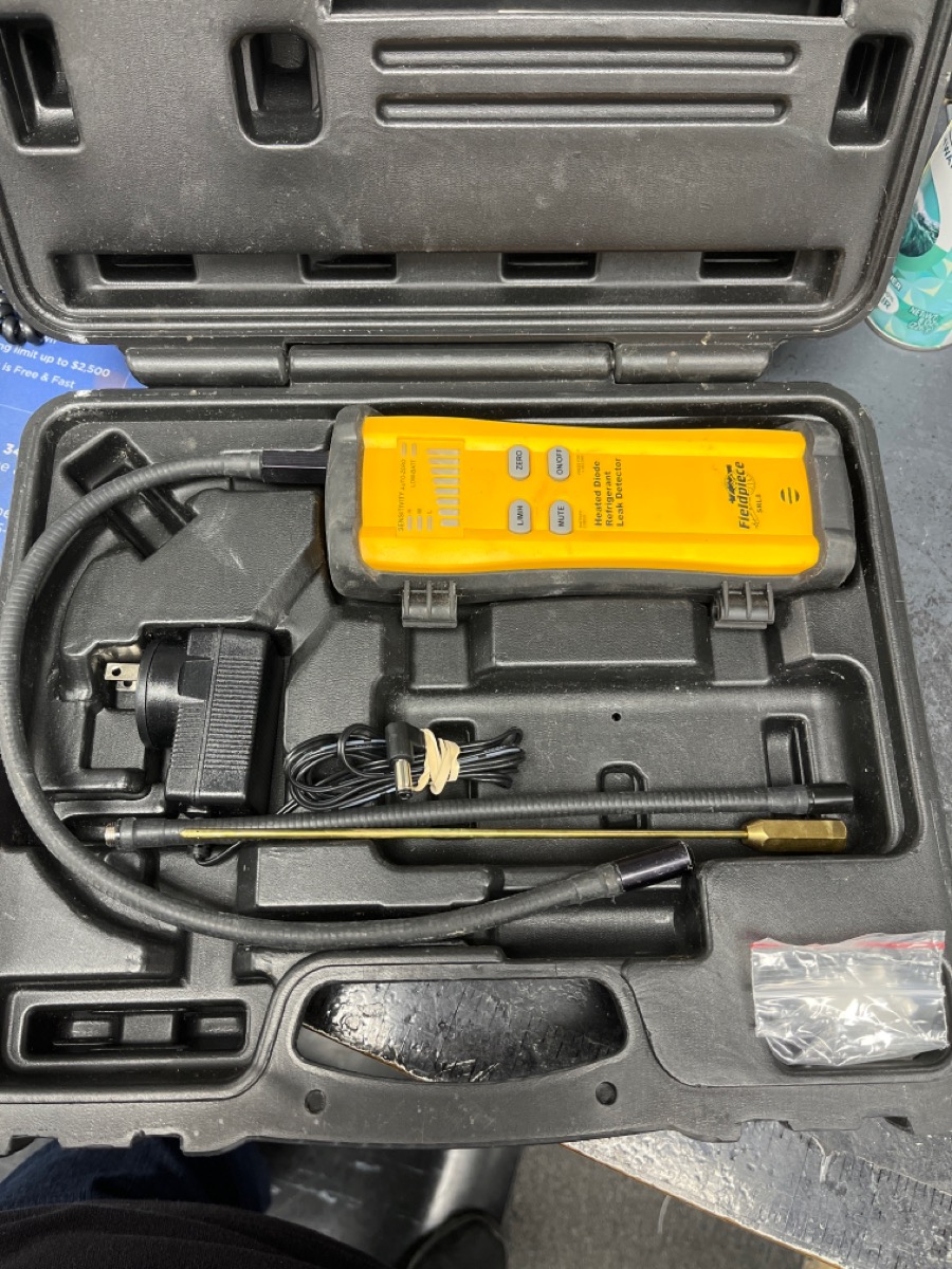 Fieldpiece SRL8 Heated Diode Refrigerant Leak Detector Very Good | Buya