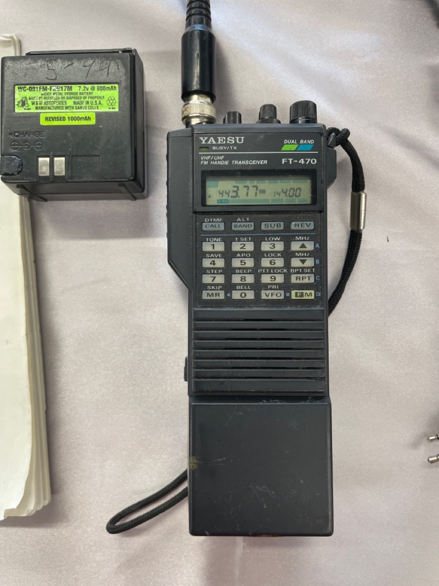 YAESU FT-470 Like New | Buya