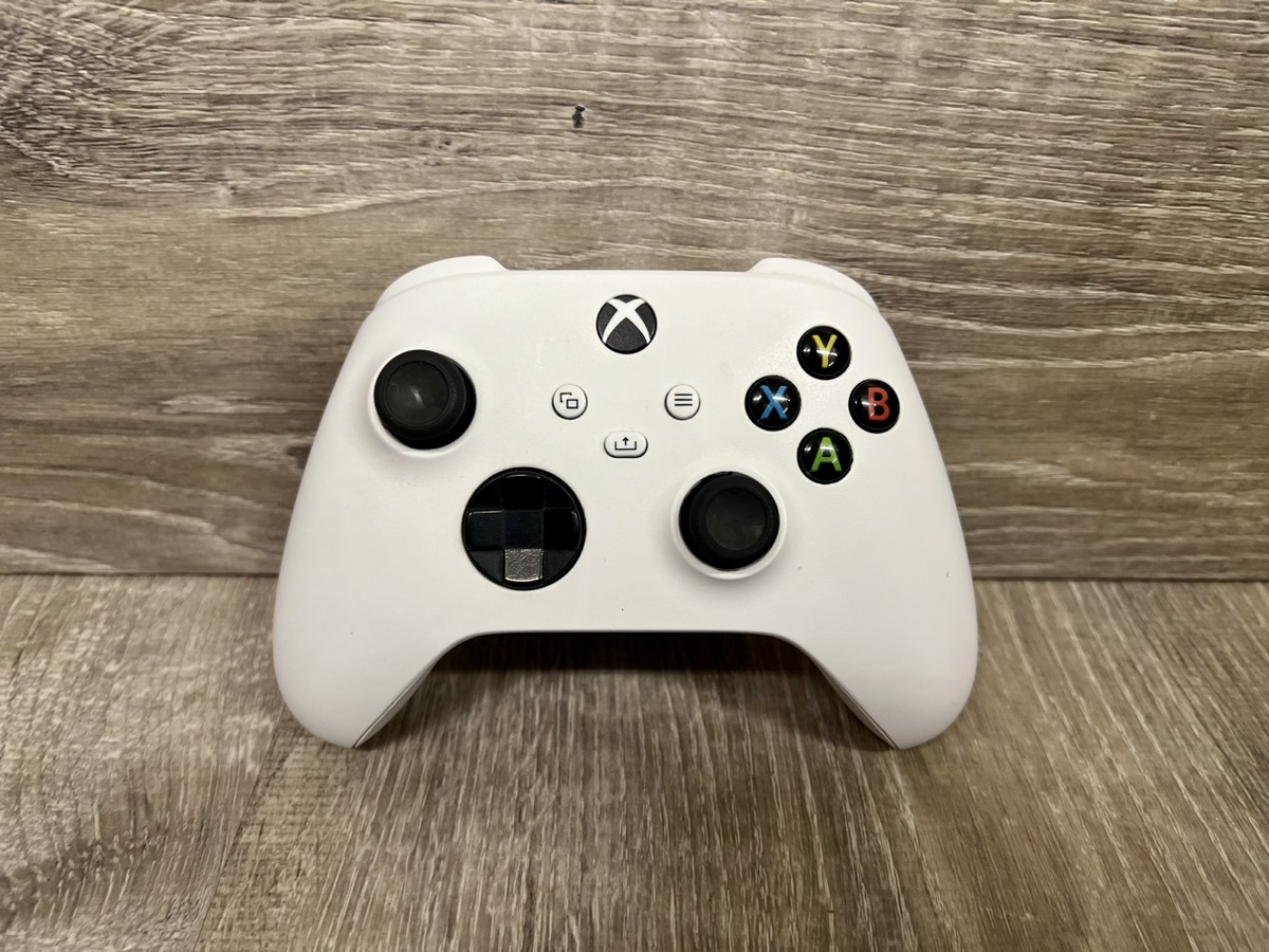 Microsoft Xbox One Controller - 1914 White Very Good | Buya