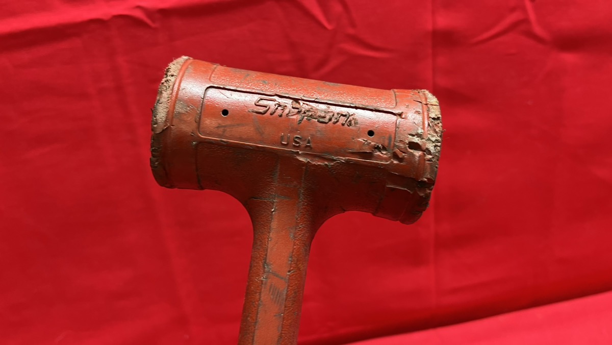 Snap On Tools HBFE32 RED Soft Grip Handled 32 Ounce Dead Blow Hammer