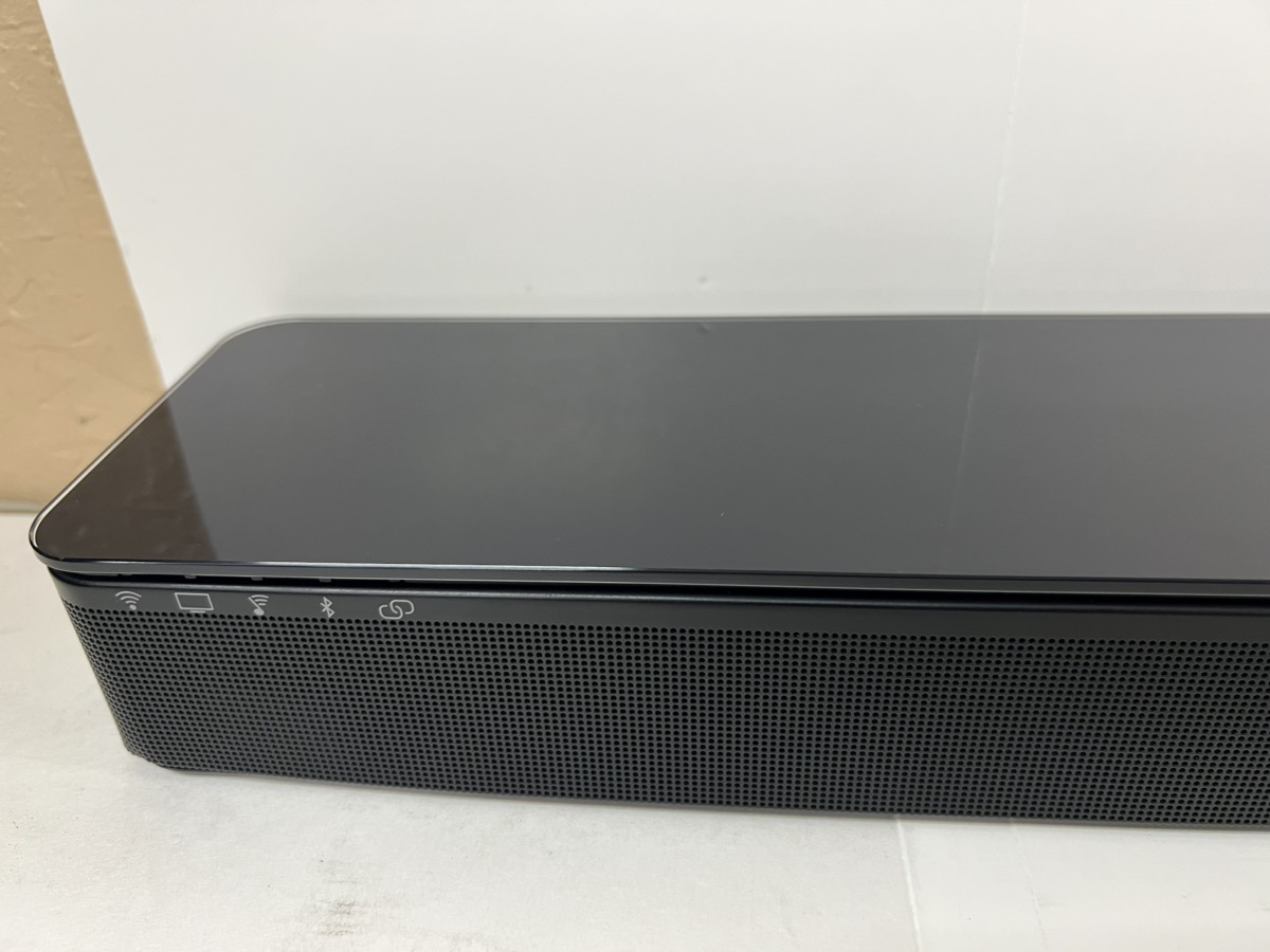 Bose Soundtouch 300 Soundbar 421650 with Remote and Power Cord Very