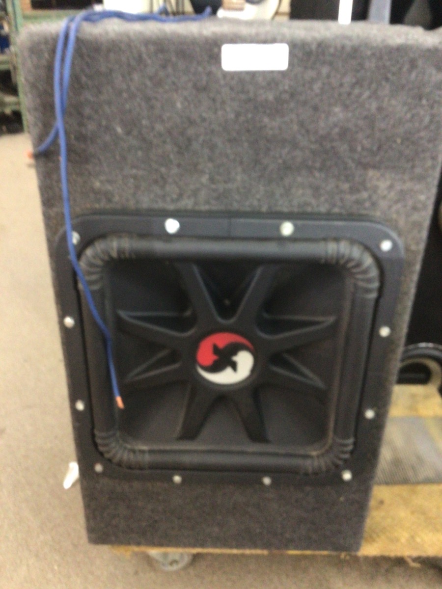 KICKER SOLO X 10,000WATT IN BOX Very Good Buya