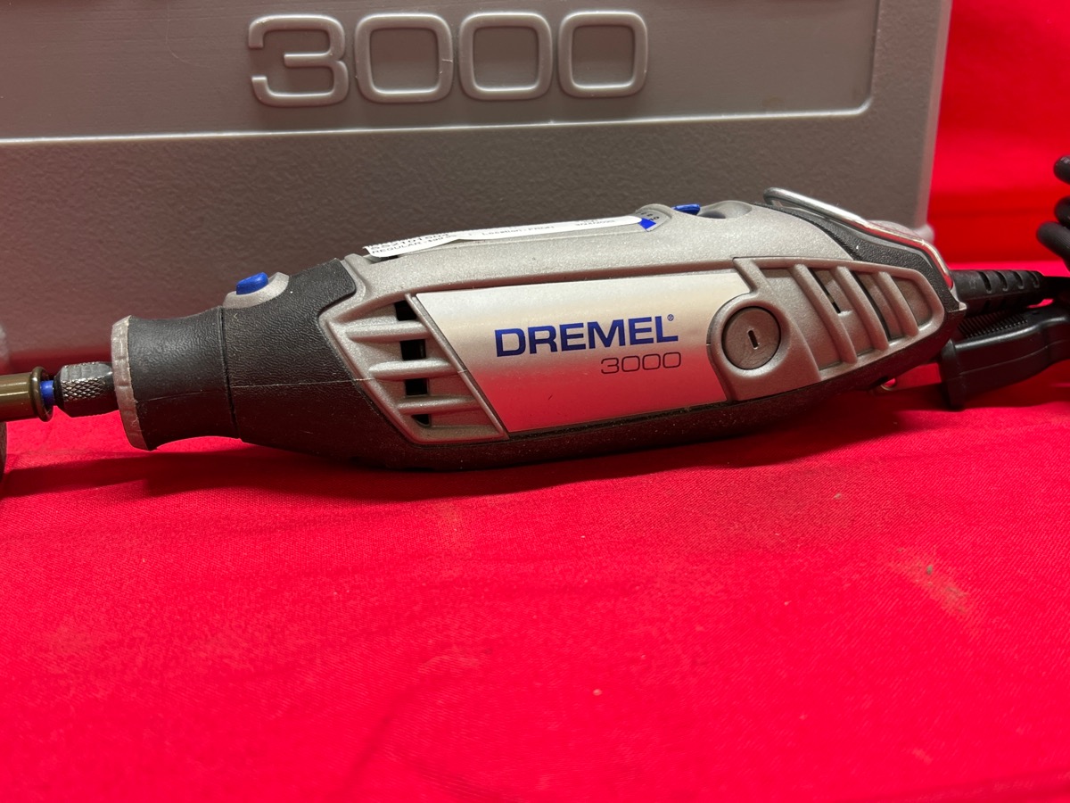Dremel 3000DRRT 1.2 Amp Variable Speed Rotary Tool Very Good Sooner
