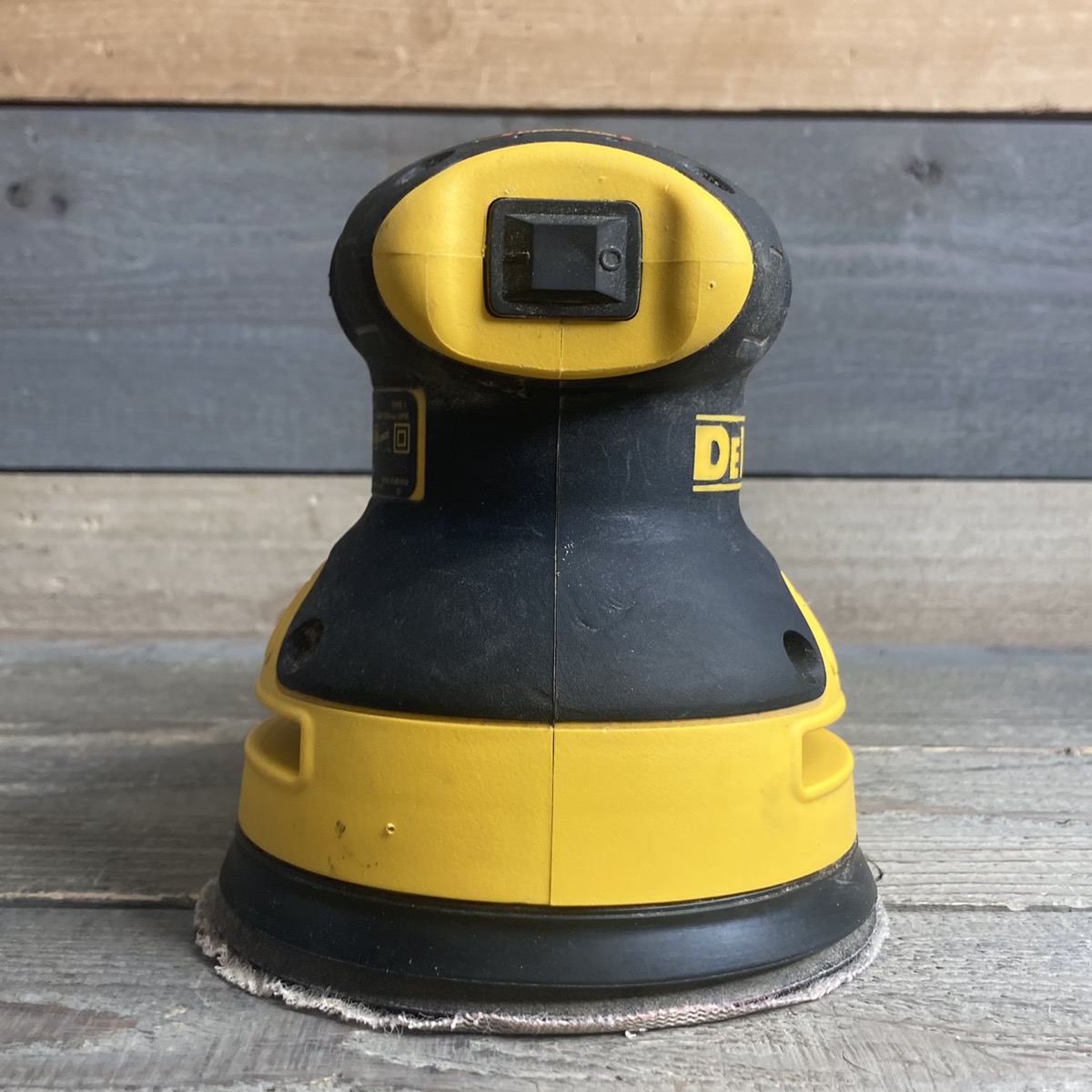Dewalt Corded 5" Variable Speed Random Orbital Sander DWE6423 Good Buya