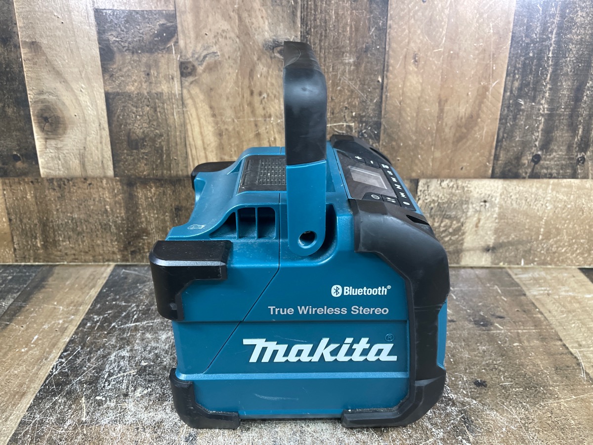 MAKITA XRM11 18V LXT/12V MAX CXT LITHIUMION CORDLESS BLUETOOTH JOB