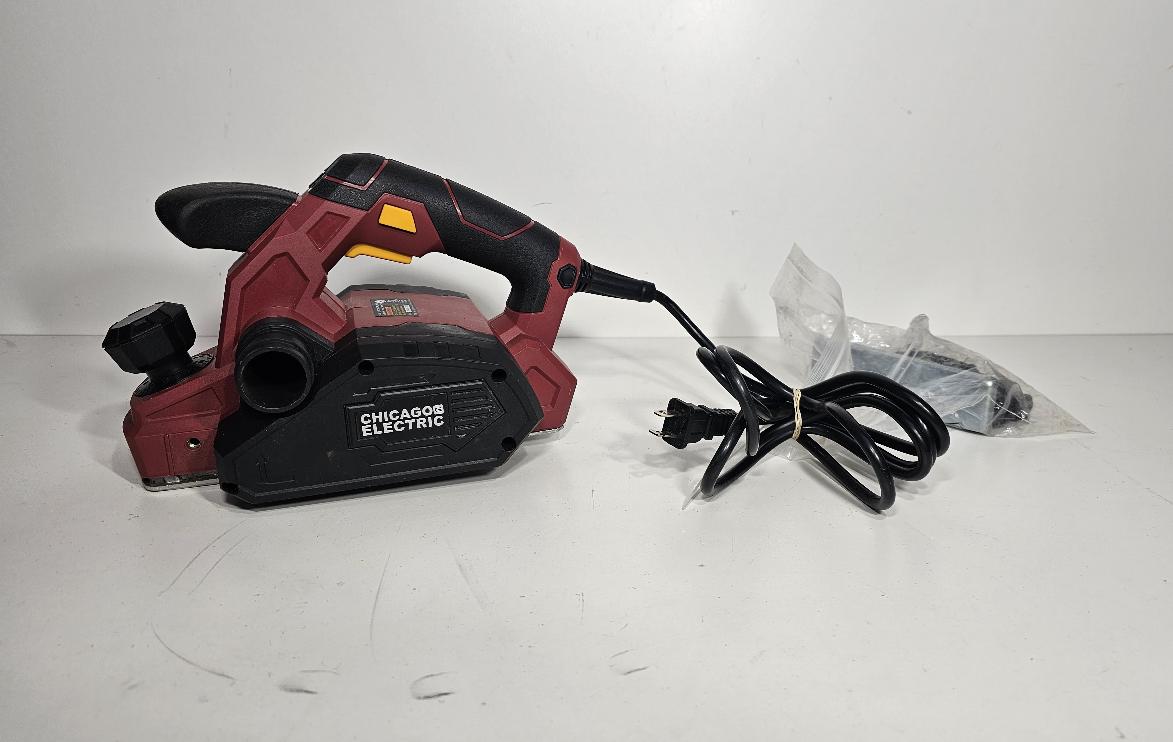 CHICAGO ELECTRIC PLANER W/ GUIDE, MOUNTING HARDWARE & DUST BAG Good Buya