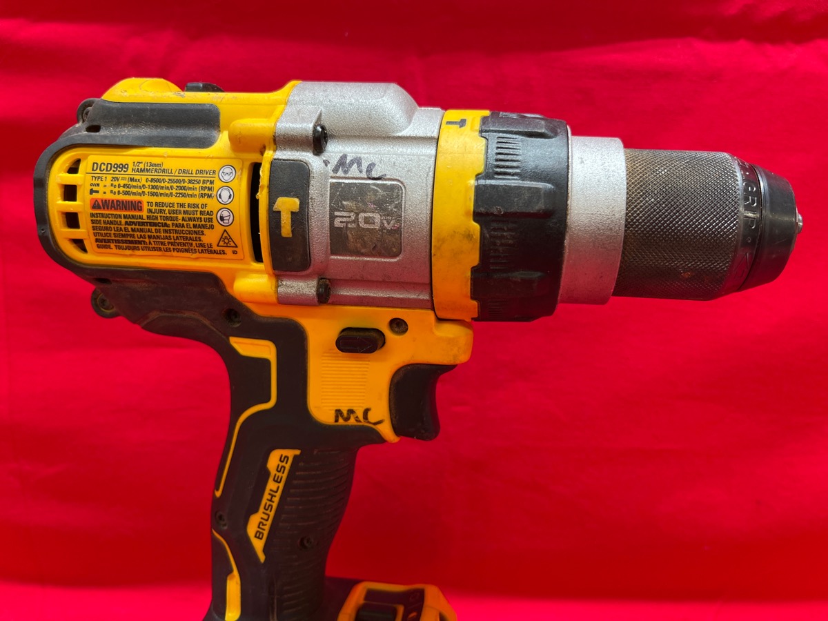 DeWalt DCD999 20V MAX 1/2" Brushless Cordless Hammer Drill/Driver