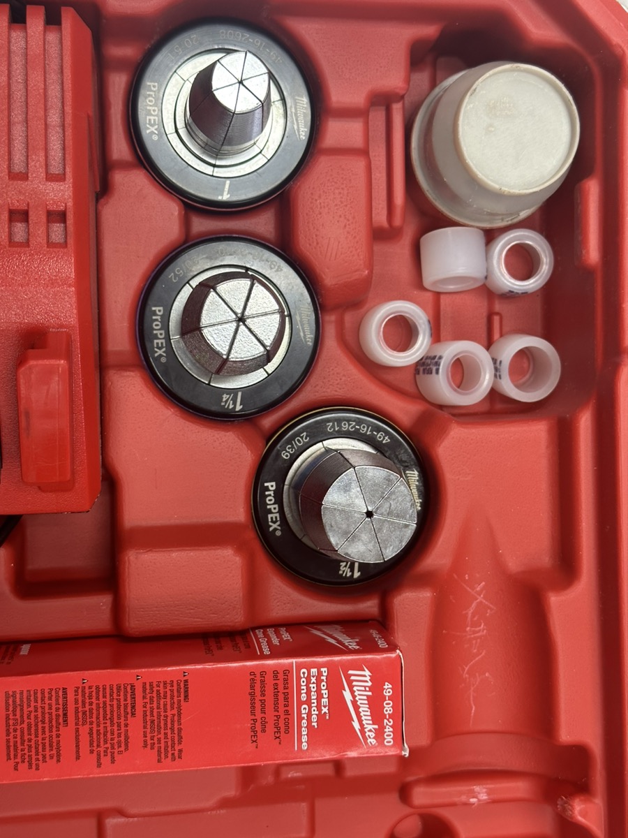 Milwaukee M18 ProPEX Expansion Tool 263220 Very Good Buya