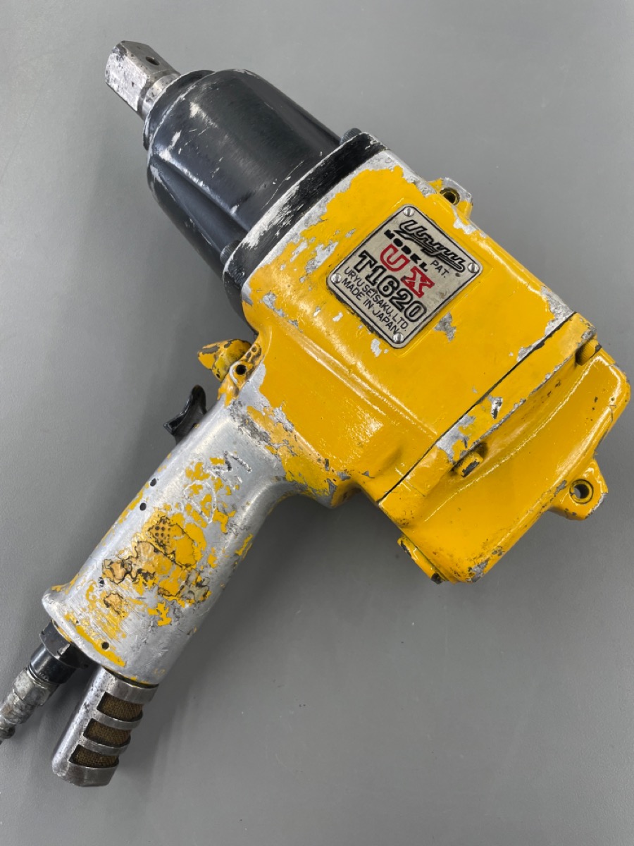 URYU JAPAN 1/2" PNEUMATIC IMPACT WRENCH MODEL UX T1000 REVERSIBLE